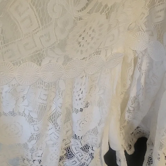 Blu Pepper Ivory Lace Puff Sleeve Dress - Picture 3 of 10